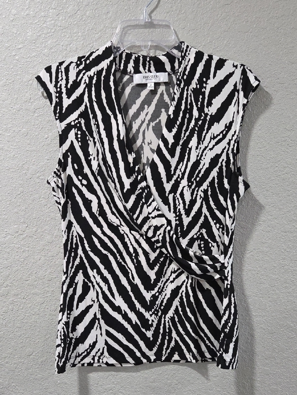 Jones Studio Black & Tan Zebra-Print Surplice Sleeveless Camisole